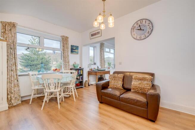 3 bed House for sale Image 9
