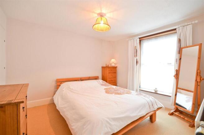Bedroom 1 - Newport - Isle of Wight Estate Agents.