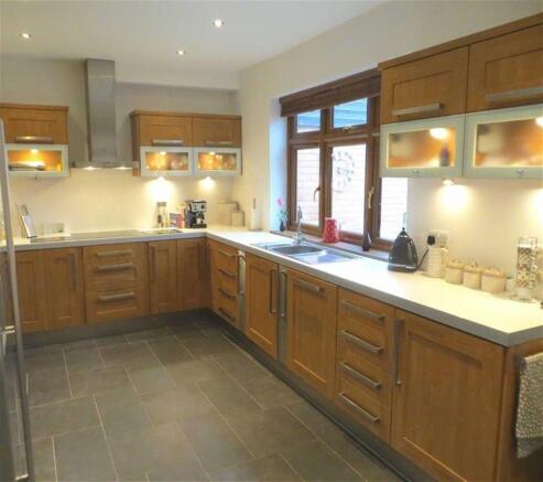 KITCHEN AREA