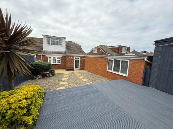 3 bed Semi-Detached Bungalow for sale Image 4