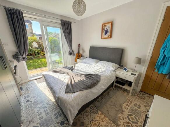 2 bed Semi-Detached Bungalow for sale Image 9