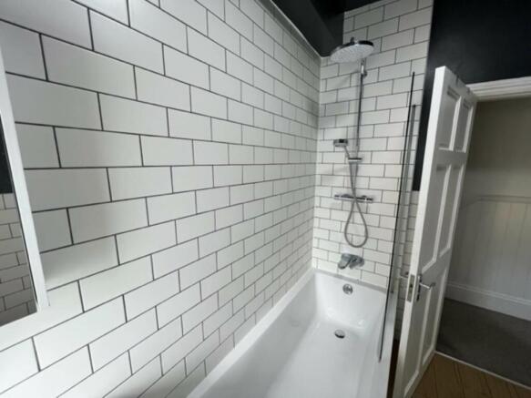 5 Porthkerry-Bathroo