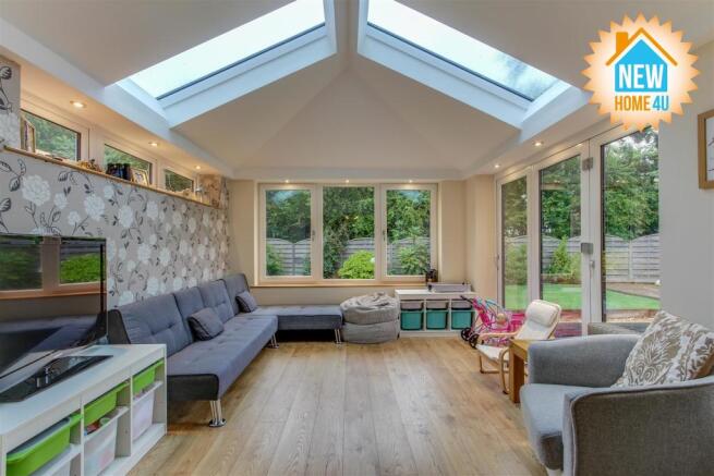 FAMILY ROOM: