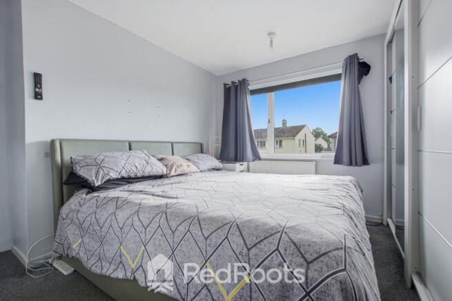 3 bed Semi-Detached for sale Image 11