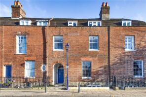 Flat 3, 40, High Street, Sevenoaks TN13 1JG
