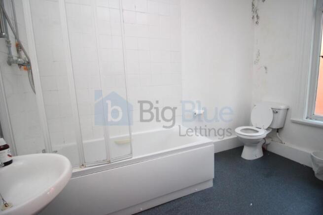 8 bed Terraced to rent Image 7