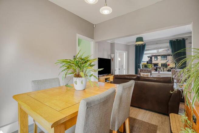 3 bed Semi-Detached for sale Image 8