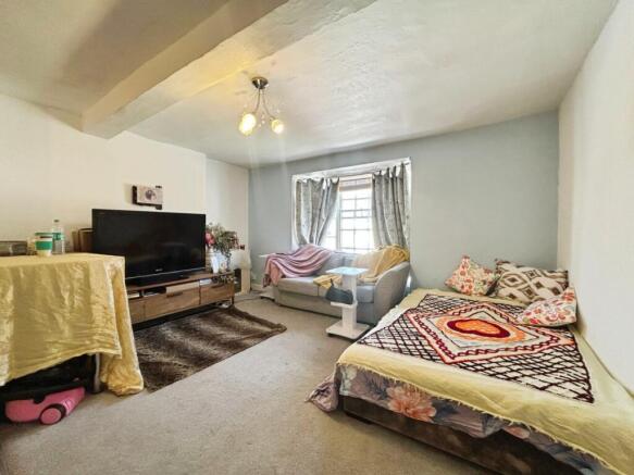 1 bed Flat for sale Image 5