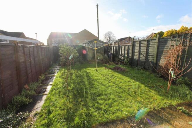REAR GARDEN.jpg