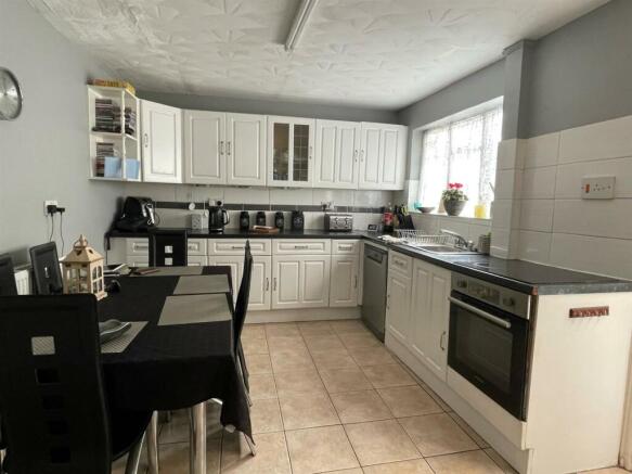 Kitchen,.jpg