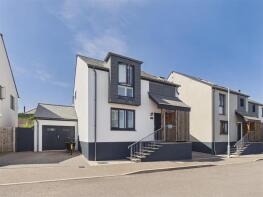 21, Pipers Parade, Newquay TR8 5FU