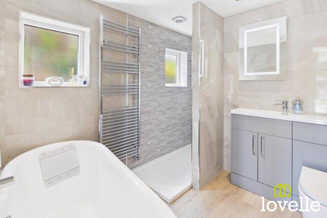 3 bed Semi-Detached for sale Image 12