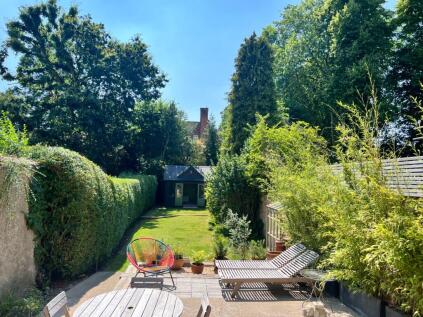 New Walk, Beverley, HU17 7AE