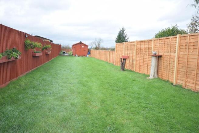 c. 36m (120') rear garden