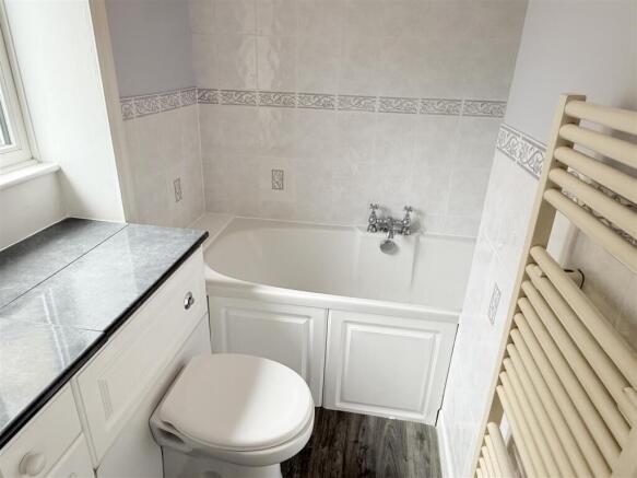 2 bed Cottage for sale Image 9