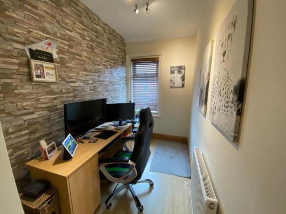 Photo 8