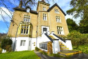 Flat 1, 21 Undercroft, Raglan Road, Reigate RH2 0DR