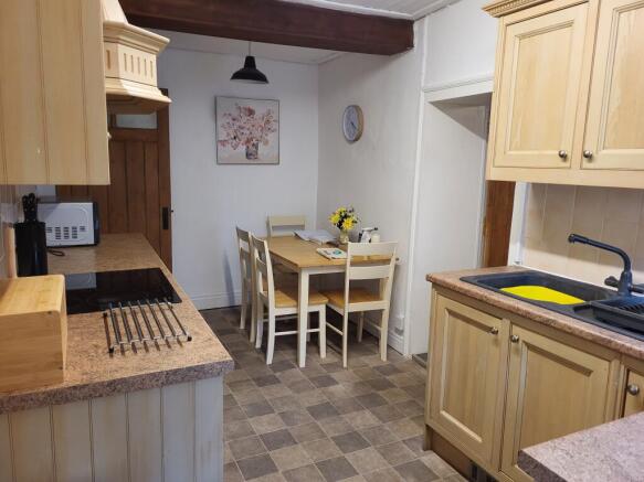 3 bed Cottage for sale Image 4