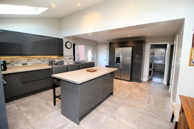 Superb Kitchen Diner