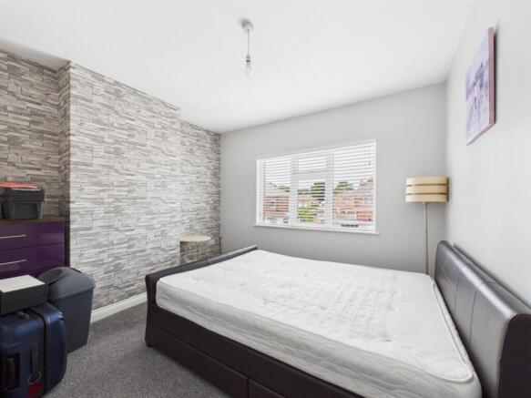 3 bed Semi-Detached for sale Image 6