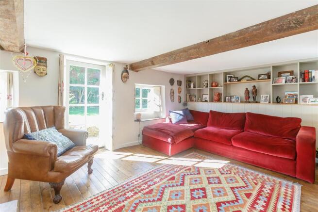 8362256-interior18.jpg