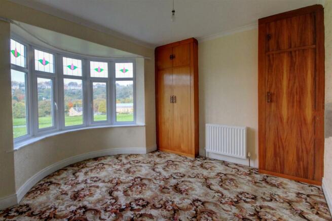 .front bedroom.jpg