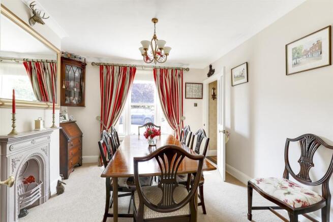 dining room 2.jpg