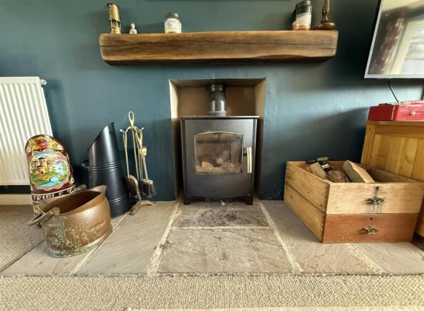 Log Burner.JPG