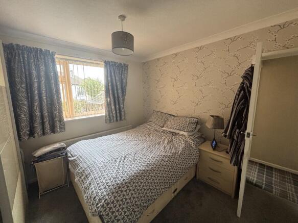 2 bed Semi-Detached Bungalow for sale Image 4