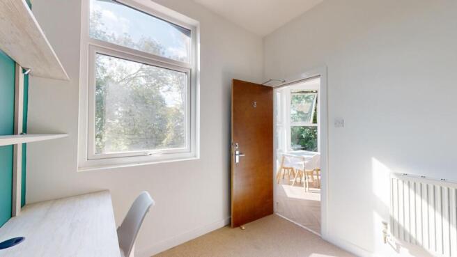 1 bed House Share to rent Image 8