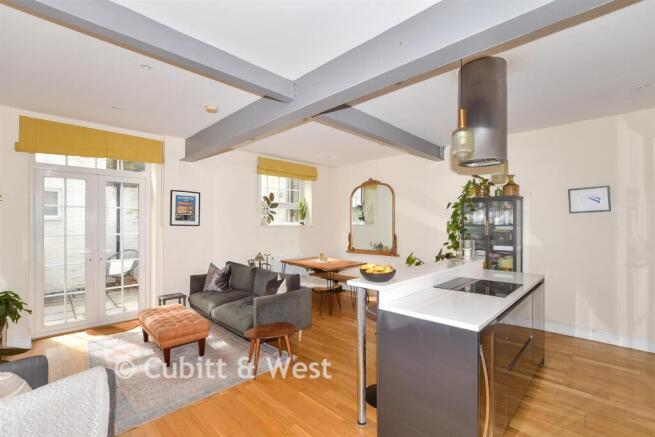 Lounge/ Kitchen/ Dining Room