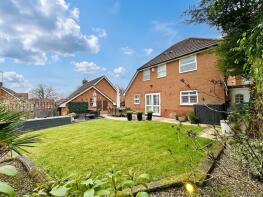 12, Cox Close, Radlett WD7 9JQ