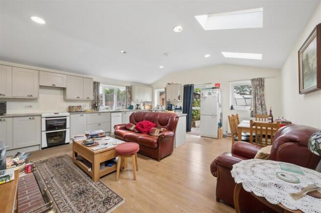 Open plan Kitchen-Family Room