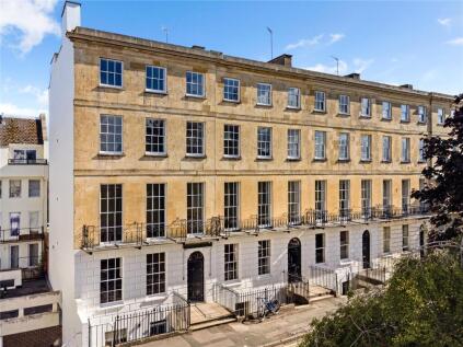 5, 21 Berkeley Place, Cheltenham, Gloucestershire, GL52