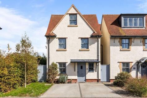 Limetree Close, East Preston, BN16