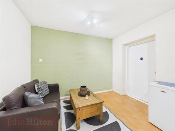 CAM02534G0-PR0634-STILL015.jpg