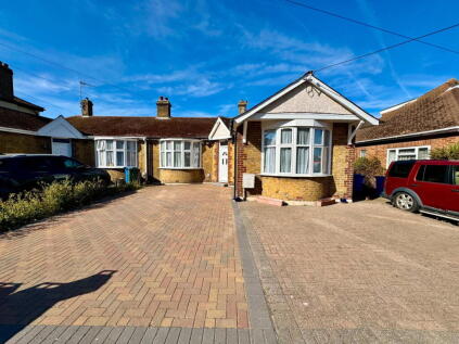 Holmside Avenue, Minster On Sea, Sheerness, ME12 3EX