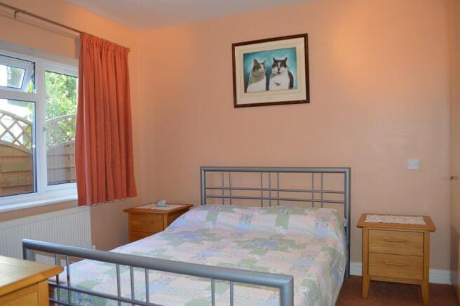 BEDROOM 2