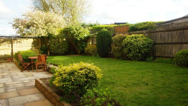 SOUTH FACING REAR GARDEN