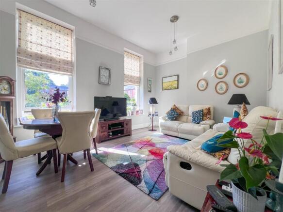 Sitting / Dining Room