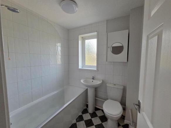 Bathroom.jpg