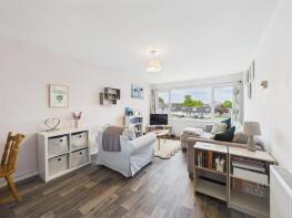 33, Cara Place, Perth PH1 3DW