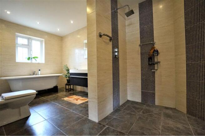 Master En-suite