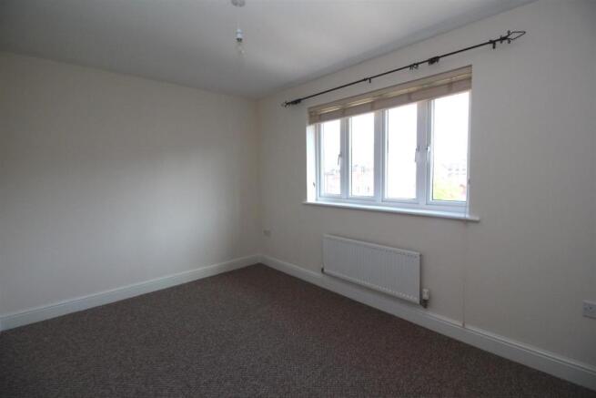 Bedroom 1.JPG