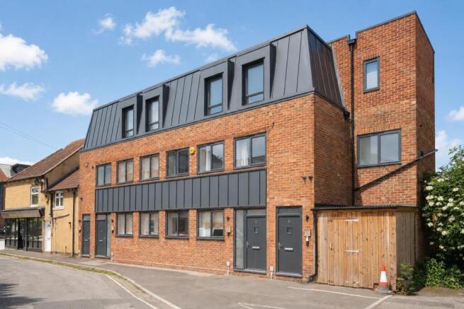 6 bed Block of Apartments for sale in york