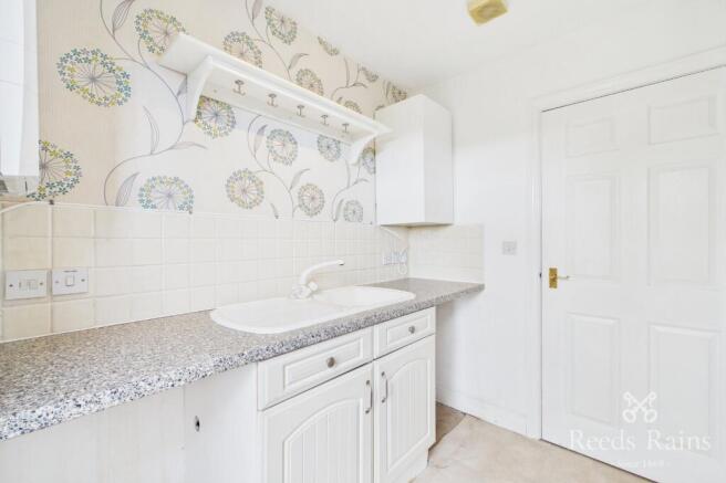 3 bed Terraced for sale Image 5