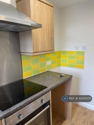 1 bed Flat to rent Image 6