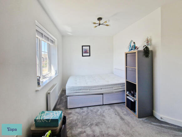 3 bed Semi-Detached for sale Image 11