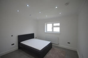 590, Eastern Avenue, Ilford IG2 6PQ