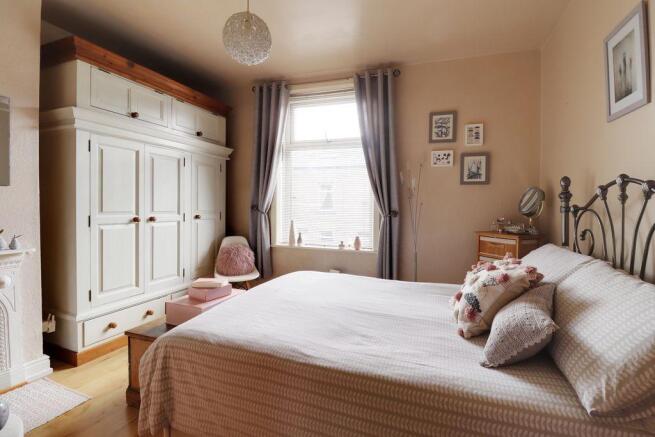 Bedroom 1 (Double)